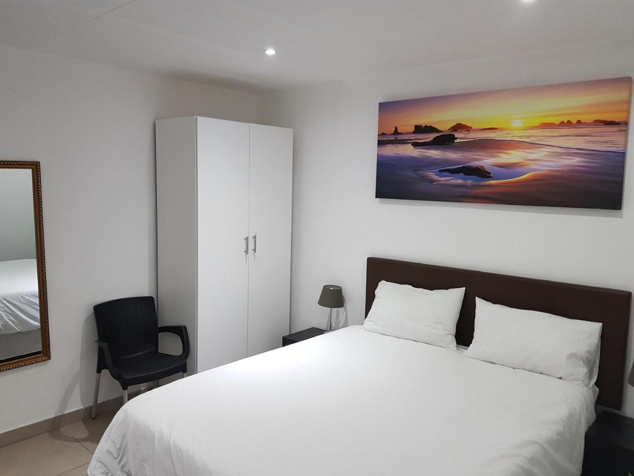 Fama Rm9 Guest house