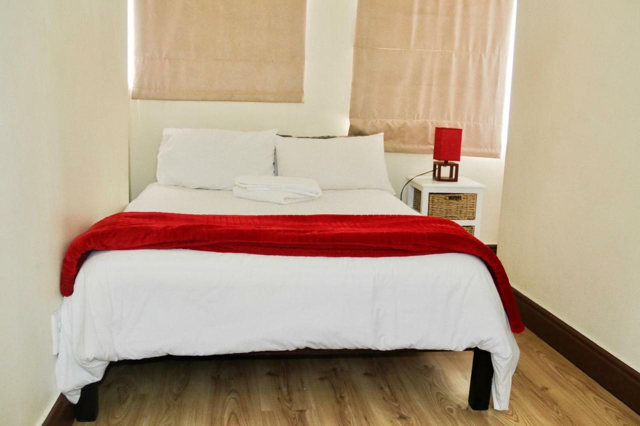 Two Oceans Backpackers Hostel Cape Town