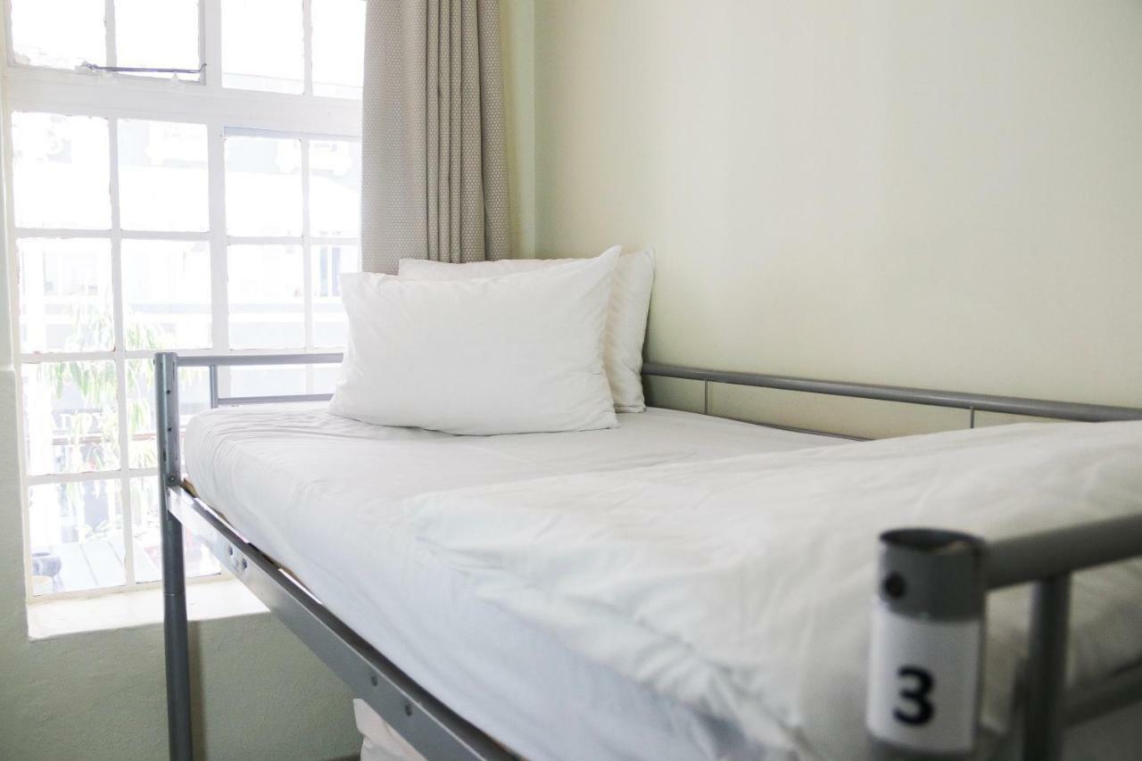 Two Oceans Backpackers Hostel Cape Town