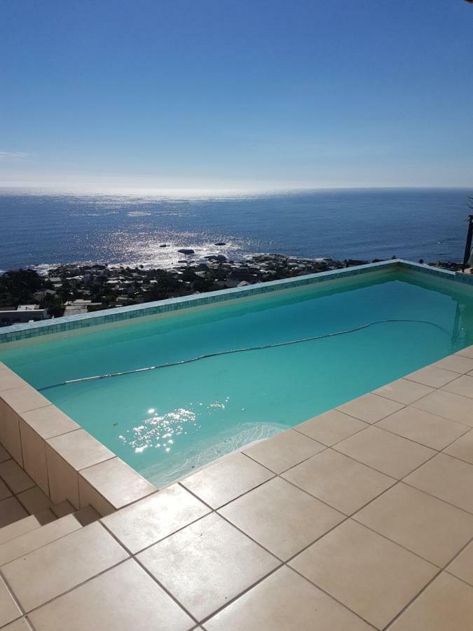 Bed & Breakfast Queen Julie Cape Town