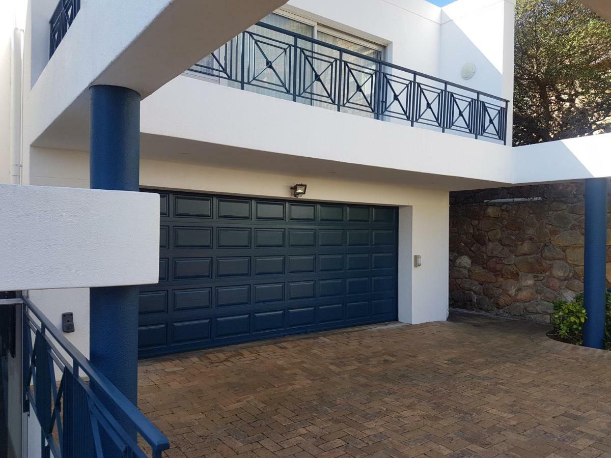 Bed & Breakfast Queen Julie Cape Town