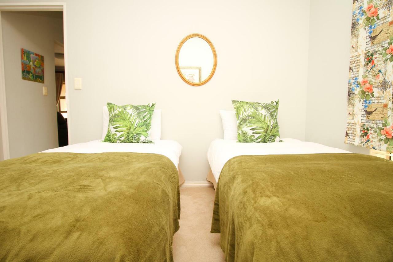Bougain Villas *