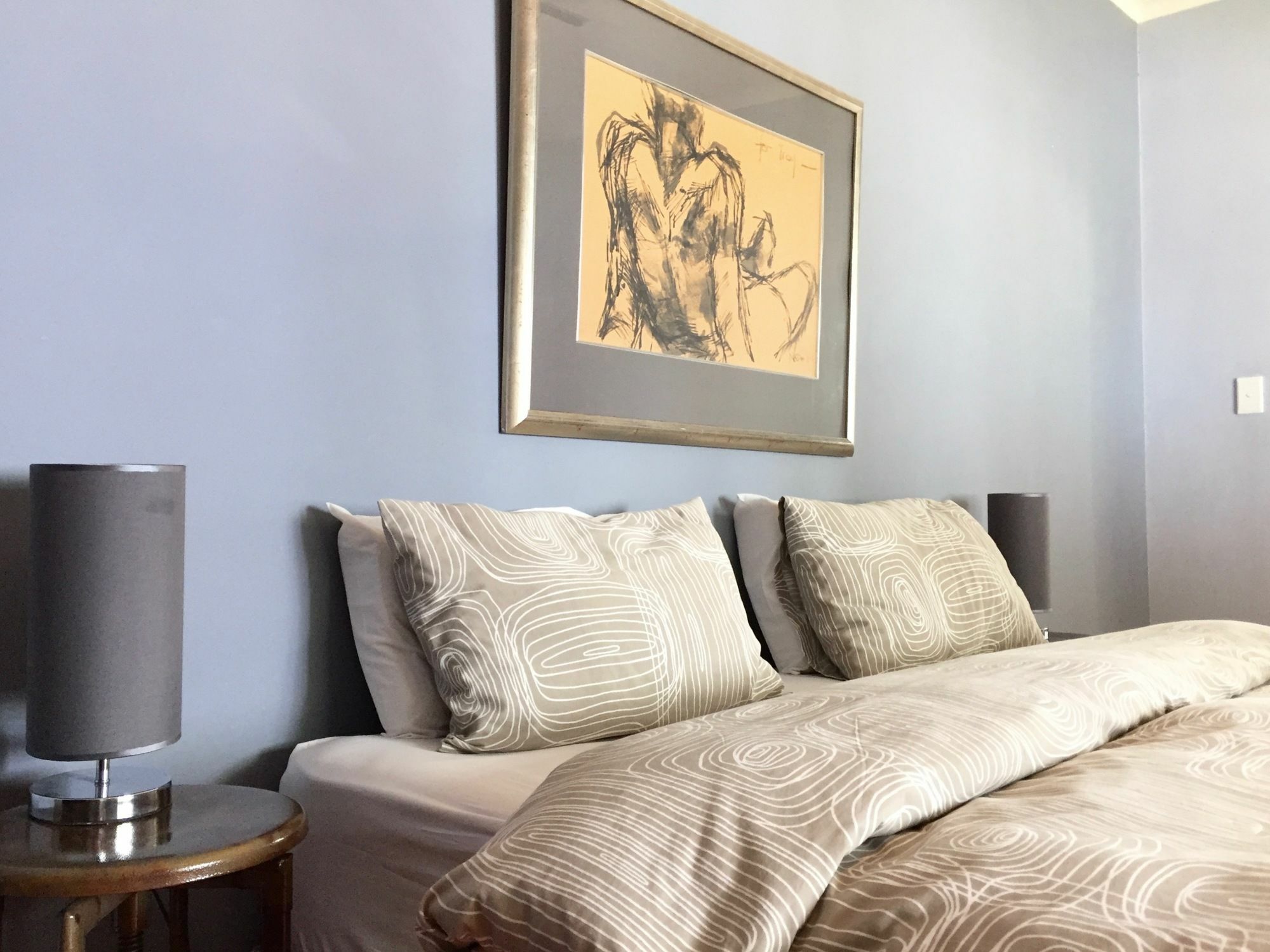 Urban Oasis At Windburg Suites Apartment *
