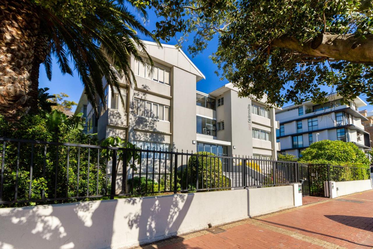 Fairmile On Main Apartamento