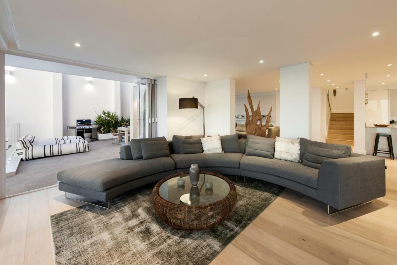 Sandpiper House: Stunning Ocean Views, Heated Pool & Large Garden * Cape Town