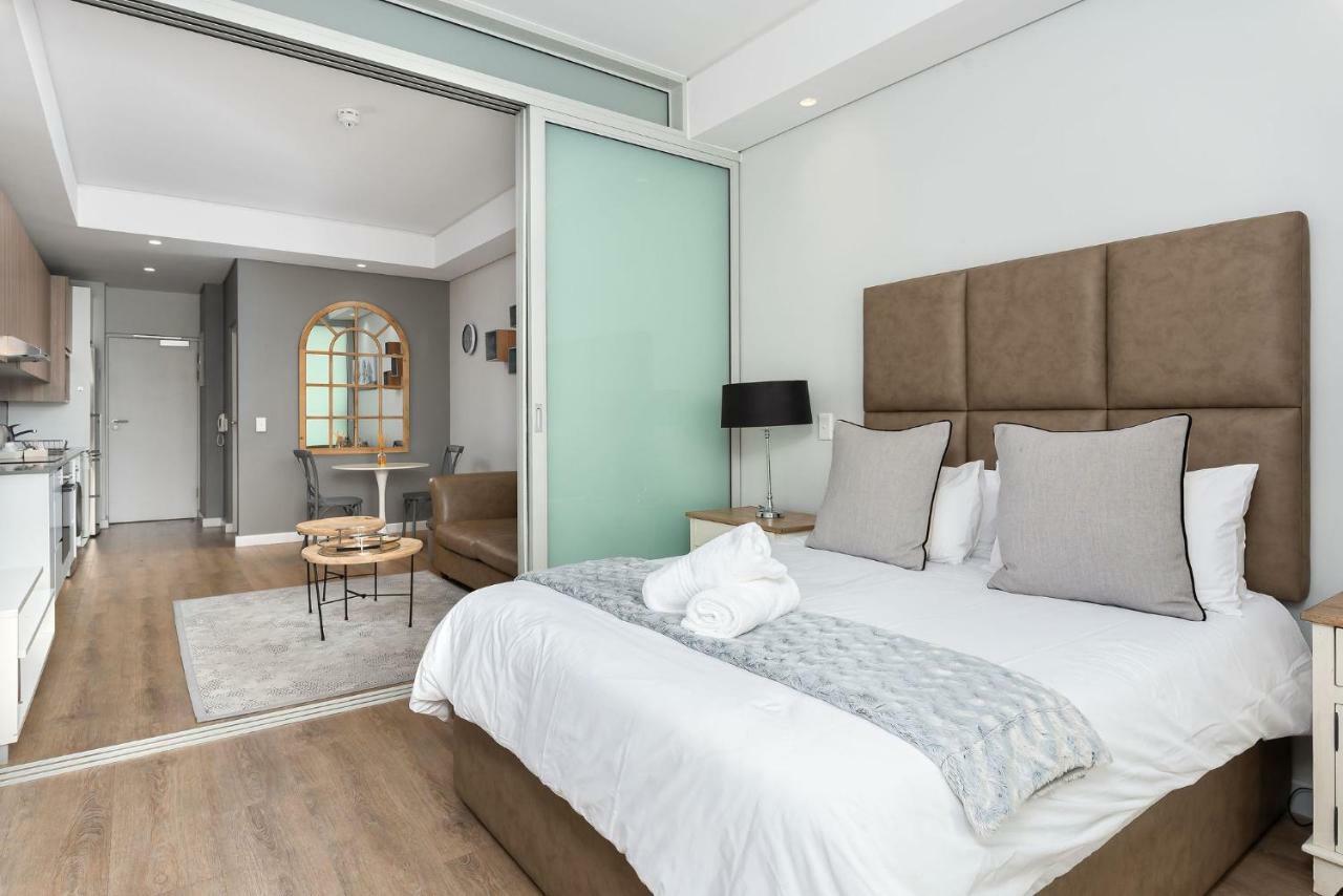 The Sentinel Luxury * Cape Town