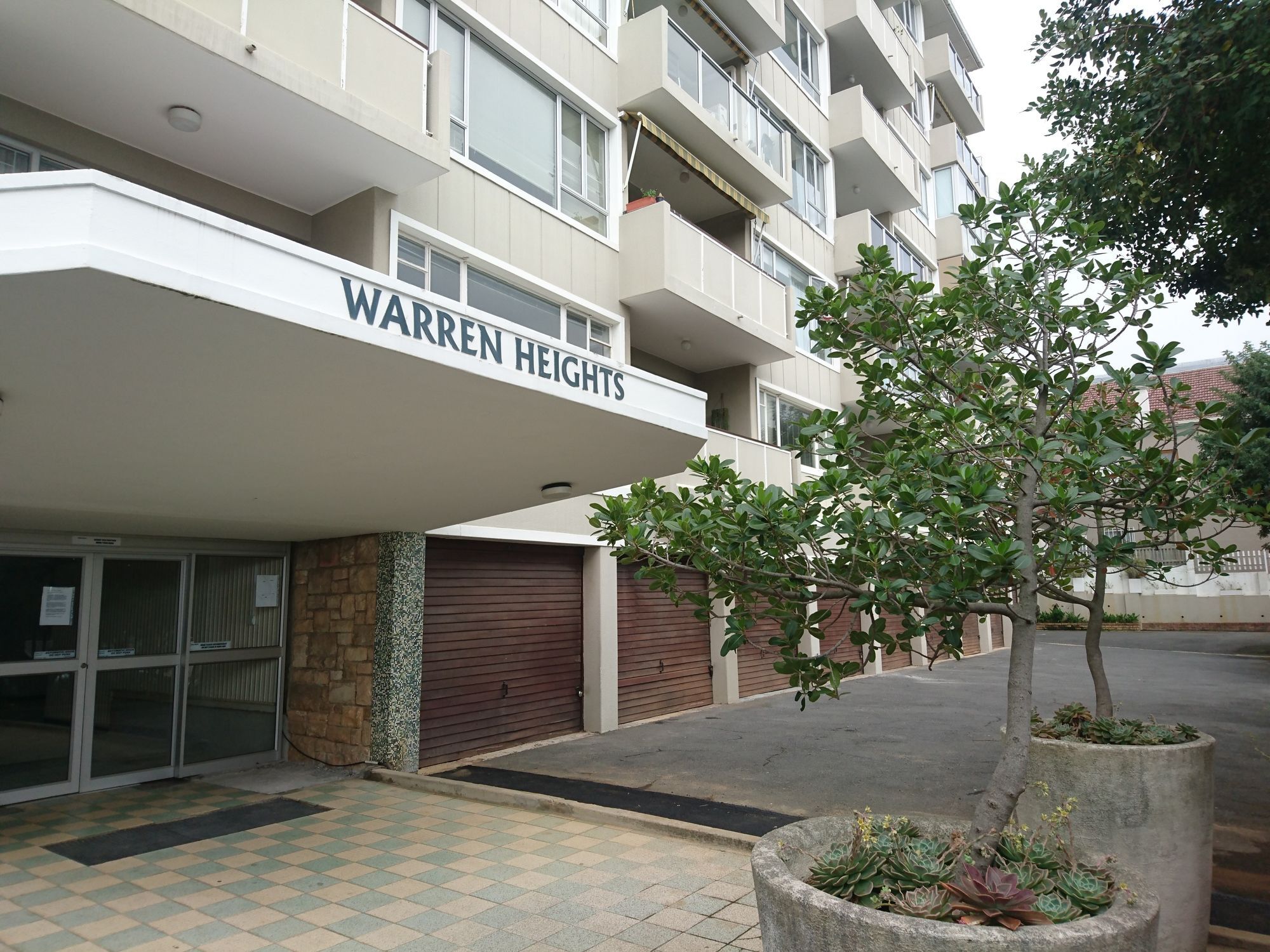 504 Warren Heights Apartment *