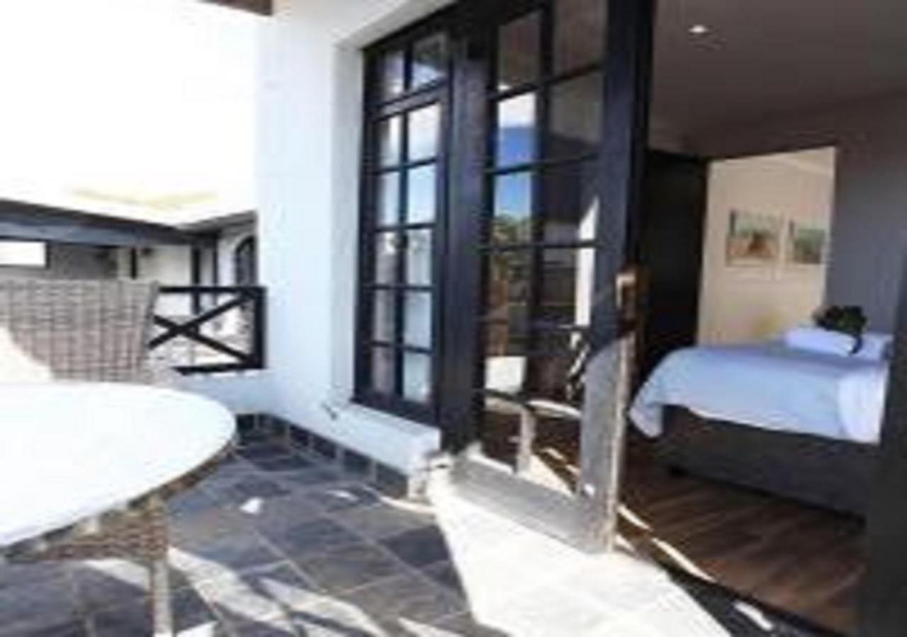 Urban Oasis At Windburg Suites Cape Town