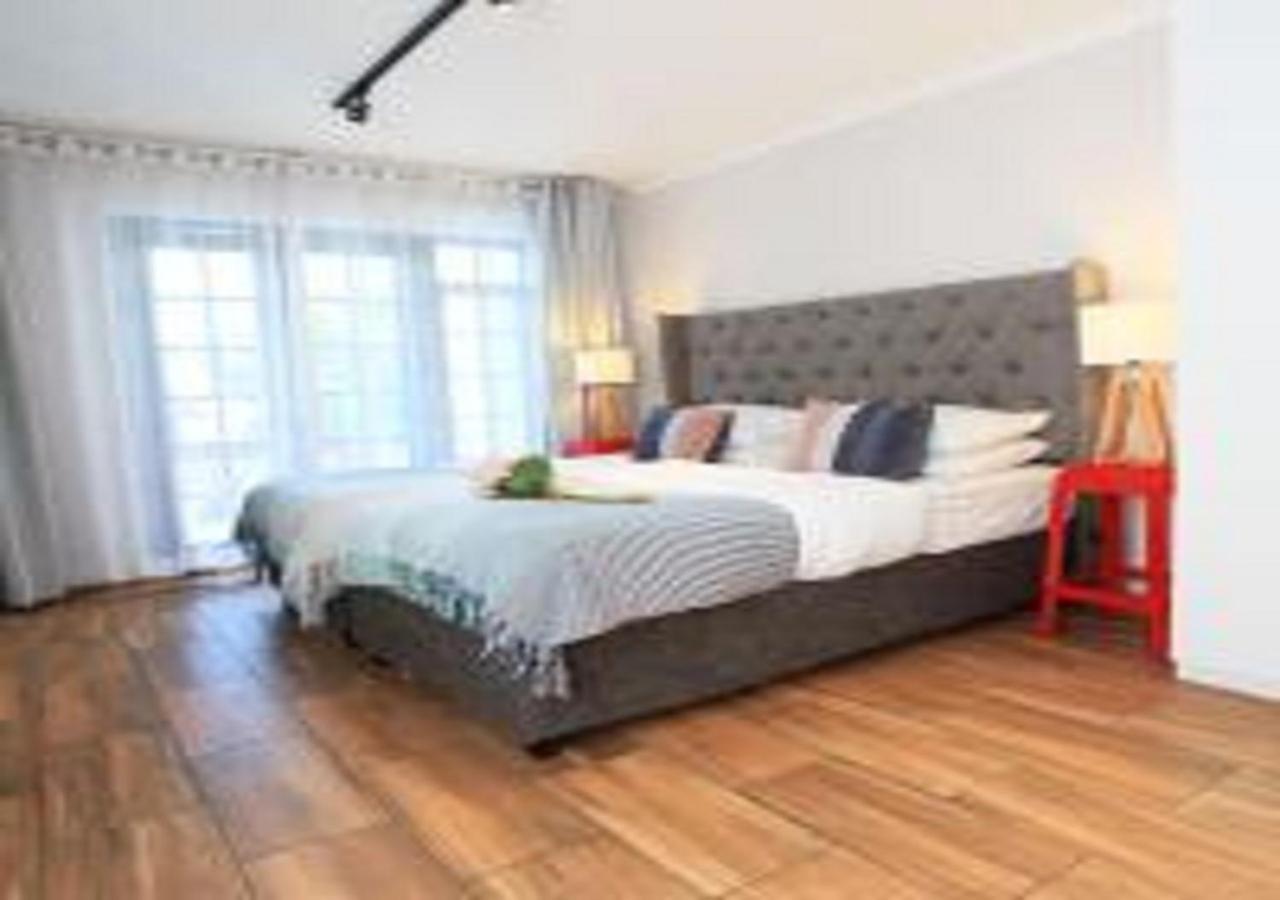 Urban Oasis At Windburg Suites * Cape Town