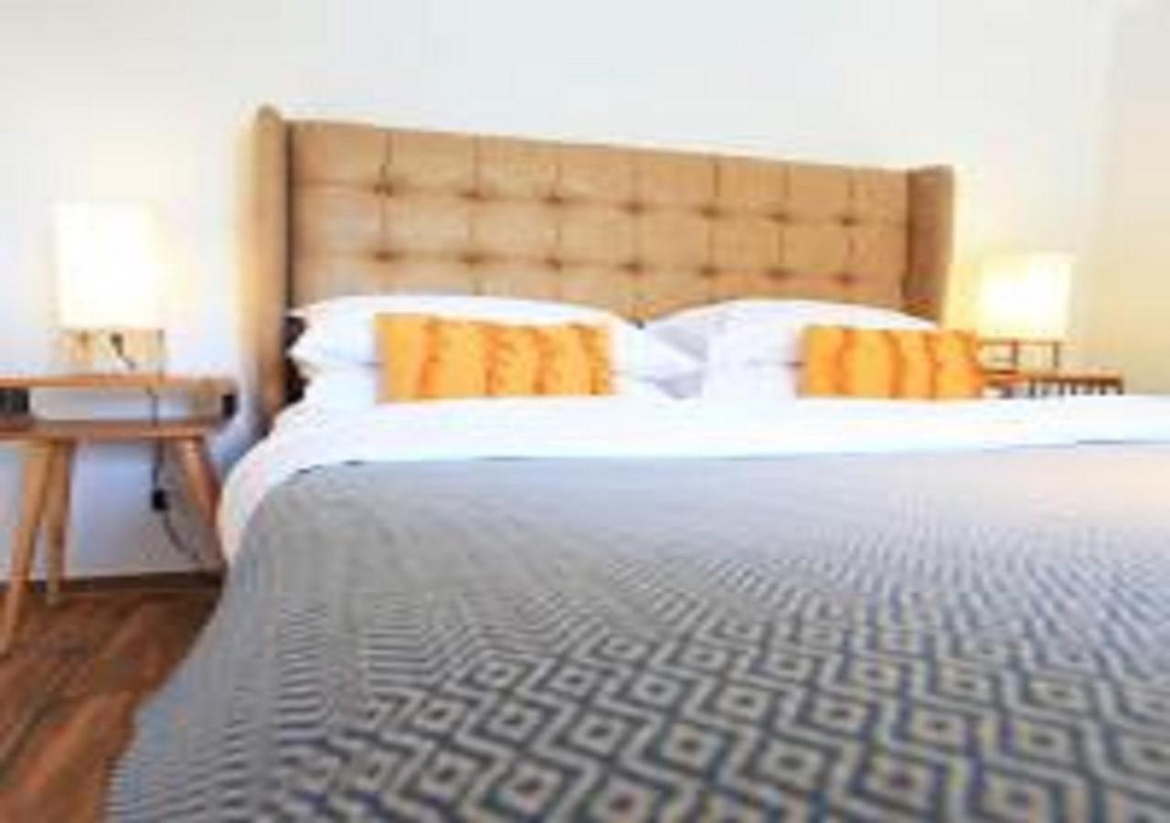 Urban Oasis At Windburg Suites