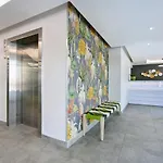 Luxury Family Apartment In Castle Rock With Great Views Of Table Mountain