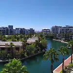 One Bedroom Apartment - Fully Equipped Waterfront Based