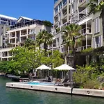 One Bedroom Apartment - Fully Equipped Waterfront Based