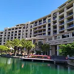 One Bedroom Apartment - Fully Equipped Waterfront Based