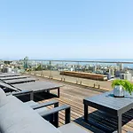 One Calais Luxury Apartments