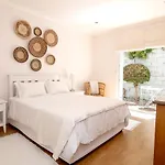 Camps Bay Guest Suite With Private Pool