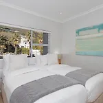 Stunning Sea View Apartment - Camps Bay