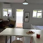 Cosy Harcourt Cottage