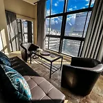 Large 74M2 Aprtm - Cozy Central Cpt - 200 Mbps Internet