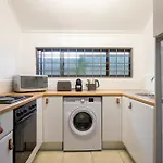 Marias Cottage - Sea Point Serenity