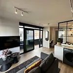 Tokyo Deluxe Urban Studio