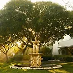 Vineyard Hotel