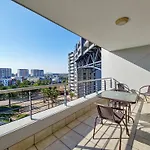 Canal, Mountains, Sea Views, Pool, Gym, Parking, Wifi