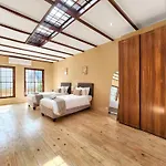 Newly Renovated, City Central, Spacious And Family Friendly