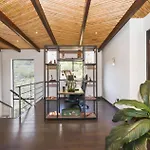 Hout Bay Coastal Villa With Mountain Views