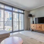 Contemporary Flat With Gym