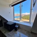 Crestview Holiday Apartment