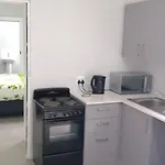 Neo & Ruks Guest House Salt River