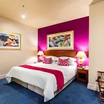 Cape Town Lodge Hotel