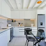 Luxury Loft Living - Elegant 1-Bed