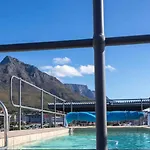 Spacious 2 Bed Apartment With Mountain Views The Factory Cape