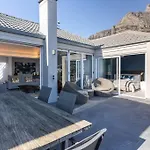 Camps Bay Gem Ocean & Mountain Views