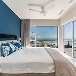 Camps Bay Gem Ocean & Mountain Views