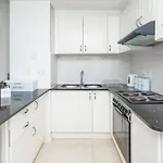 Apartment In Seapoint, Pool And Free Parking.