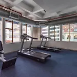 Central City Pad With Gym Pool Iconic Views