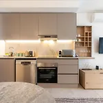 The Braemar Apartments
