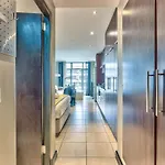 Cosy Studio In The Cbd Close To V&A W Pool&Parking