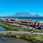 Beachfront Apartment, Dolphin Beach - Blouberg