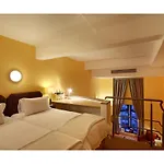 Afribode Old Mutual Apartments - Acacia Place