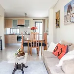 Queens Gate - Modern Townhouse - Wifi - Parking