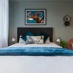 The Heriot - City Apartments