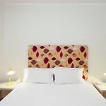 Four Seasons Suite 1