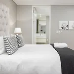The Mirage Apartments By Propr
