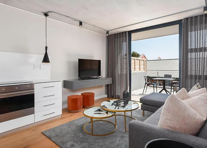 Docklands Deluxe Apartments With Spacious Balcony In De Waterkant
