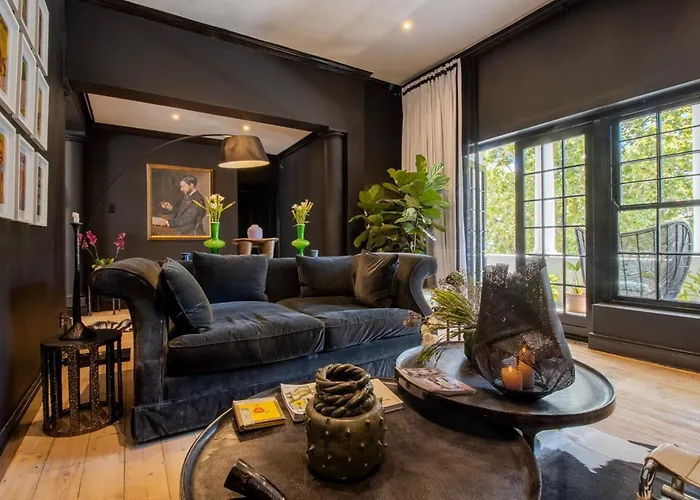 Sophisticated Seaside Townhouse