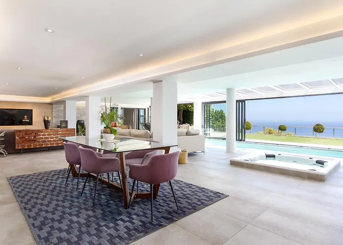 Horizon Sunset Camps Bay Apartment In Cape Town - 2 Bedroom 3 Bathroom No Powercuts